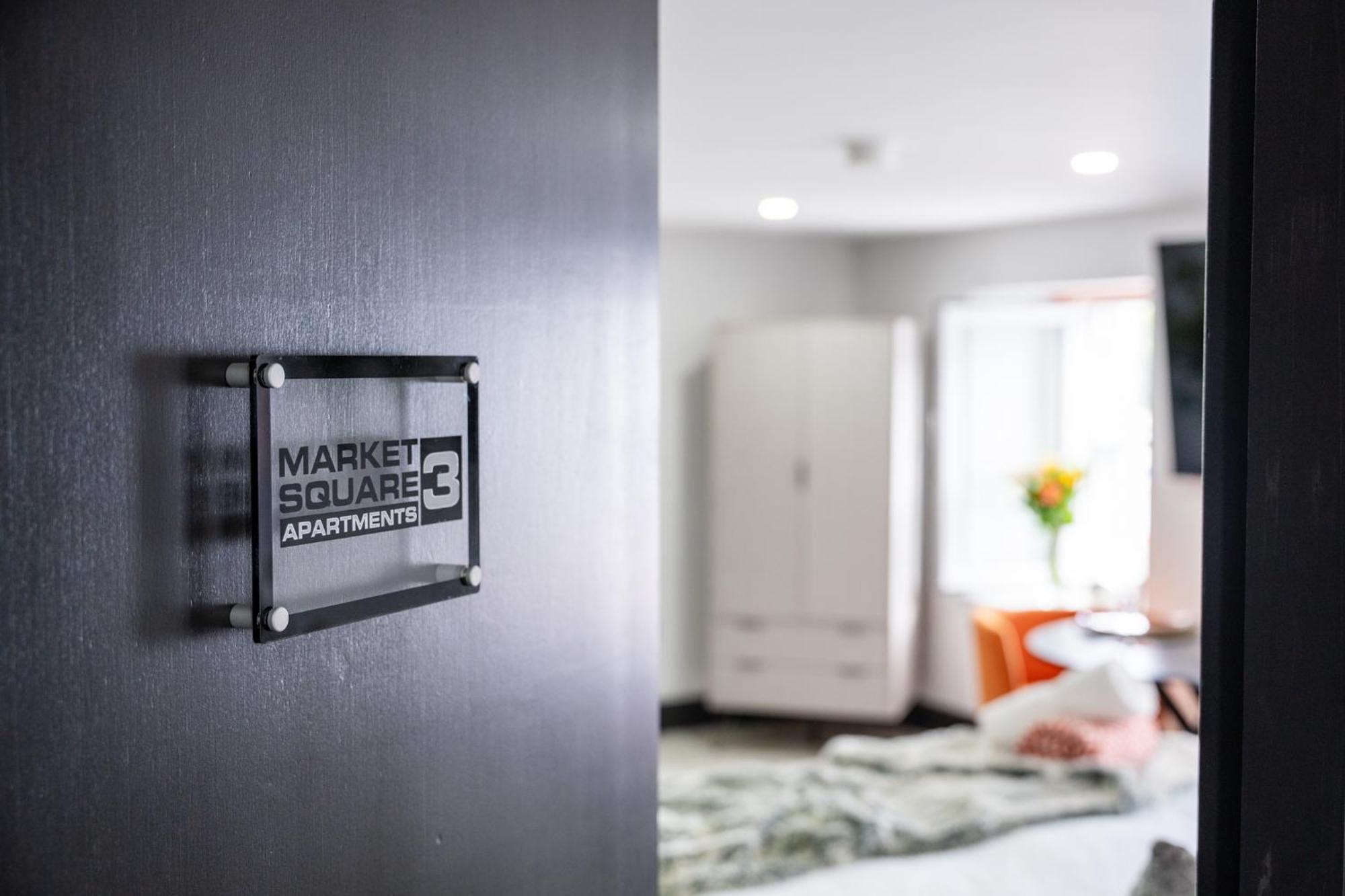 Market Square Apartments Бушмилс Экстерьер фото
