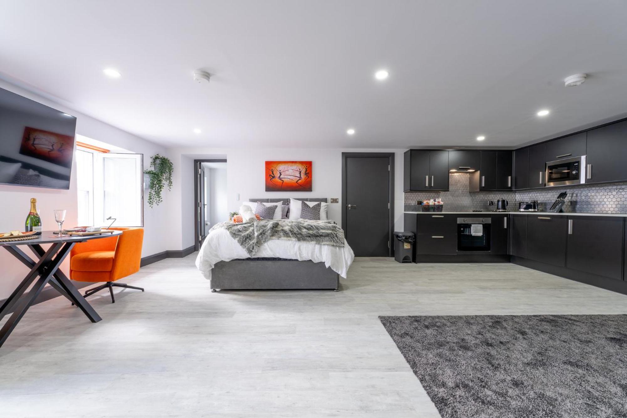 Market Square Apartments Бушмилс Экстерьер фото
