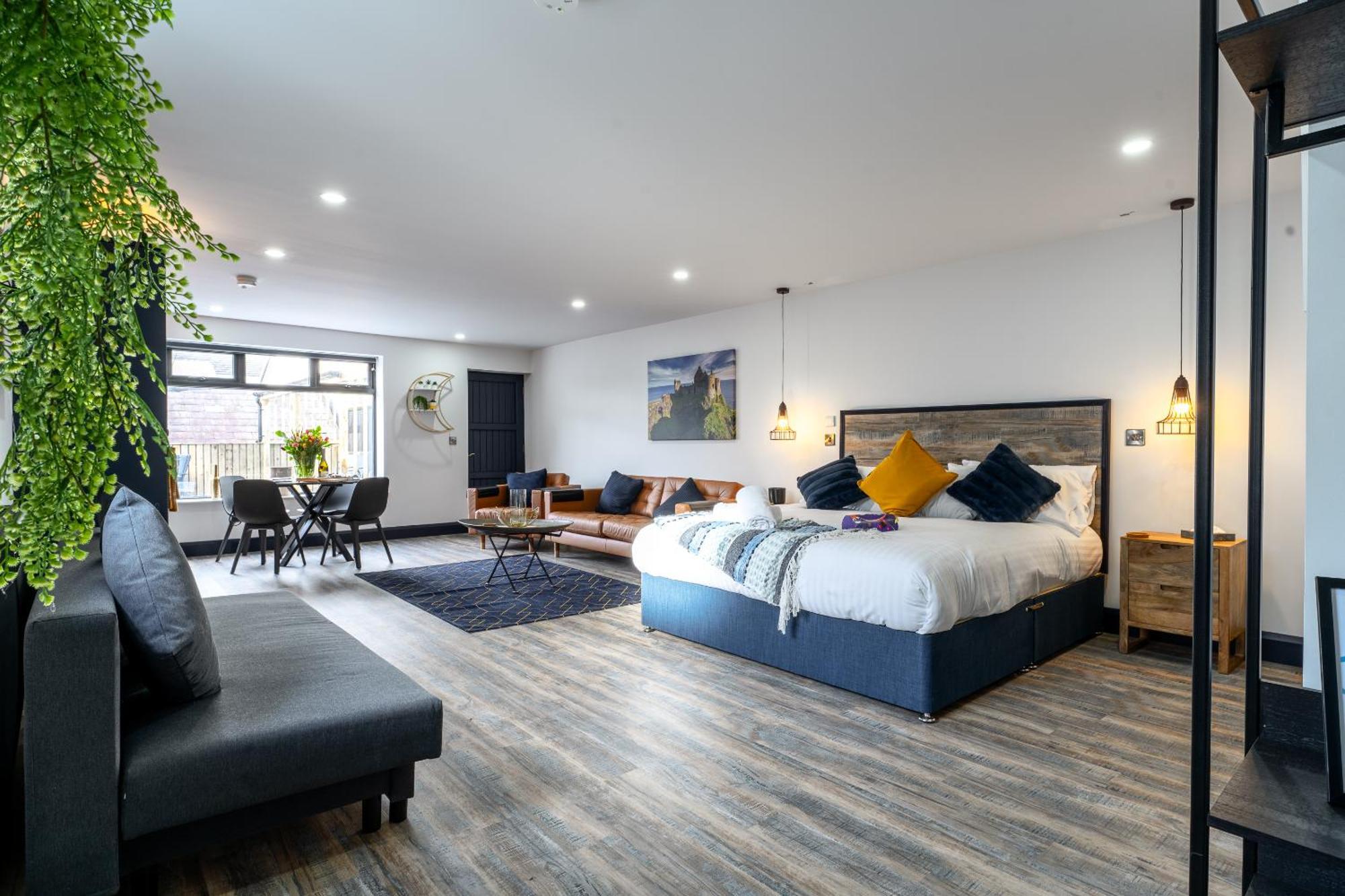 Market Square Apartments Бушмилс Экстерьер фото